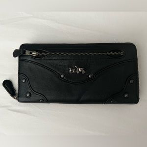 Coach Long Zippy Wallet